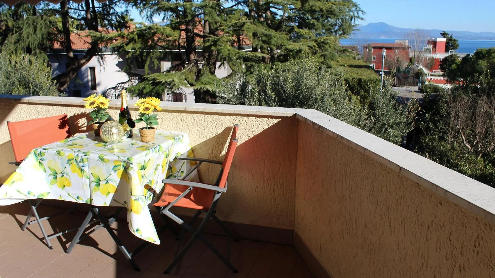 Holiday home Dijana'S Haus Villa Padenghe sul Garda