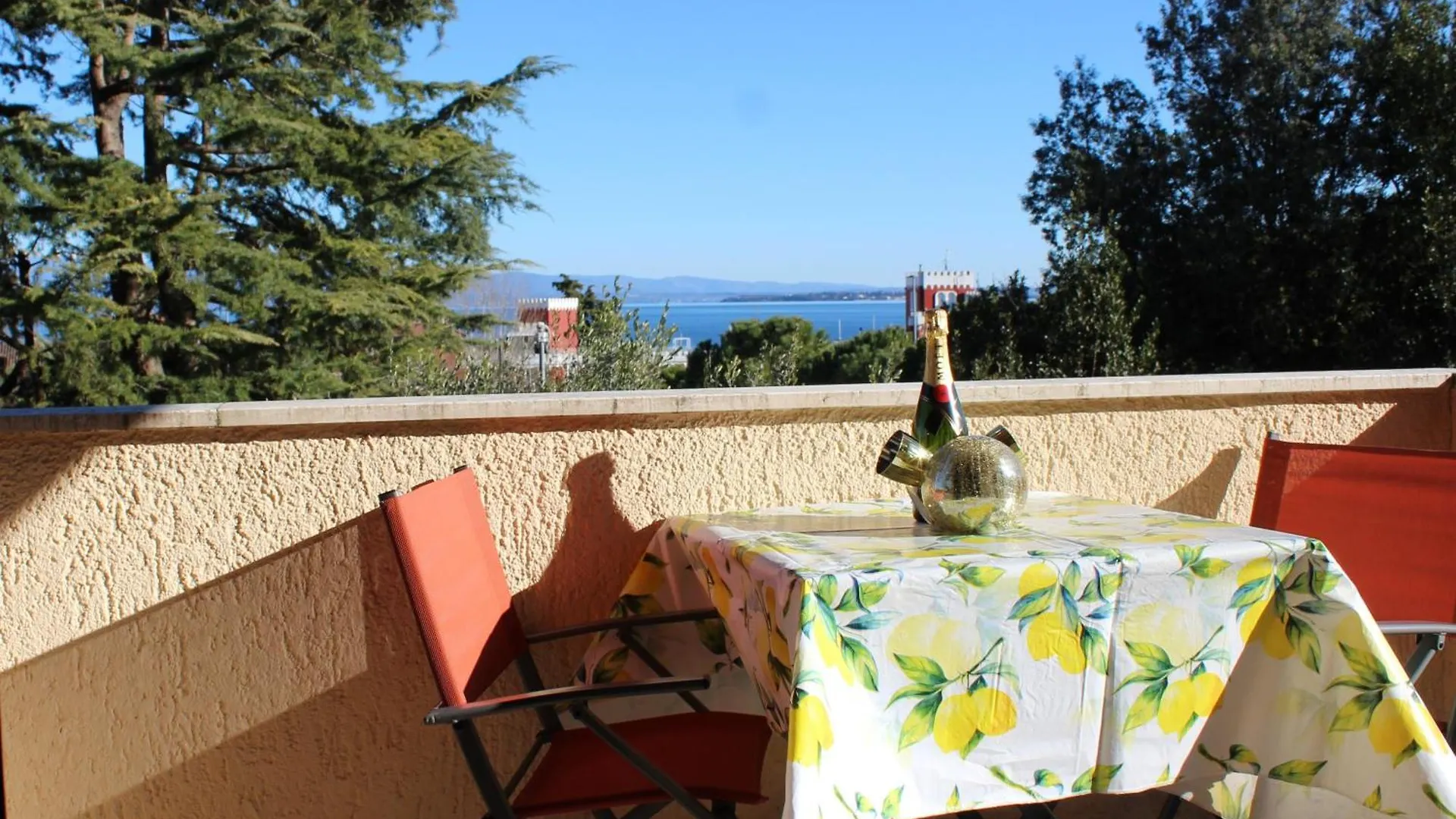 Dijana'S Haus Villa Padenghe sul Garda Italy